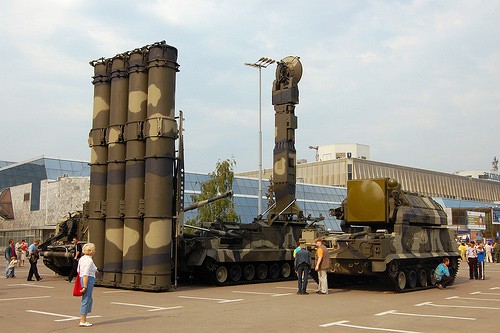Tên lửa phòng không S-300VM Nga